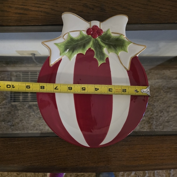 New Christmas Cookie Plate by St. Nicholas Square - Picture 6 of 7